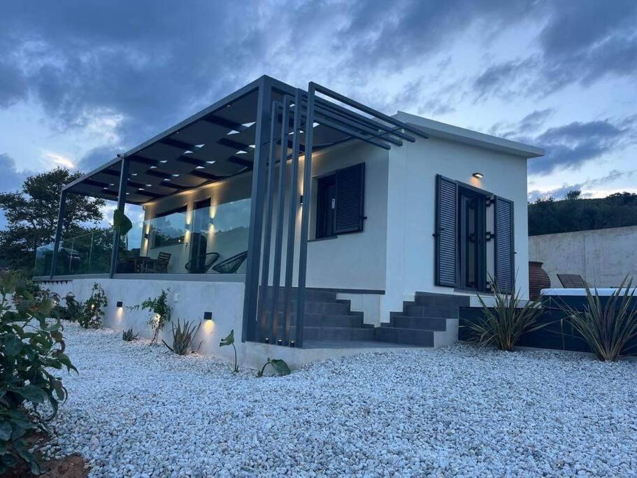 Ek Ornelakis, Luxury Country House With Jacuzzi Chania  Exterior photo